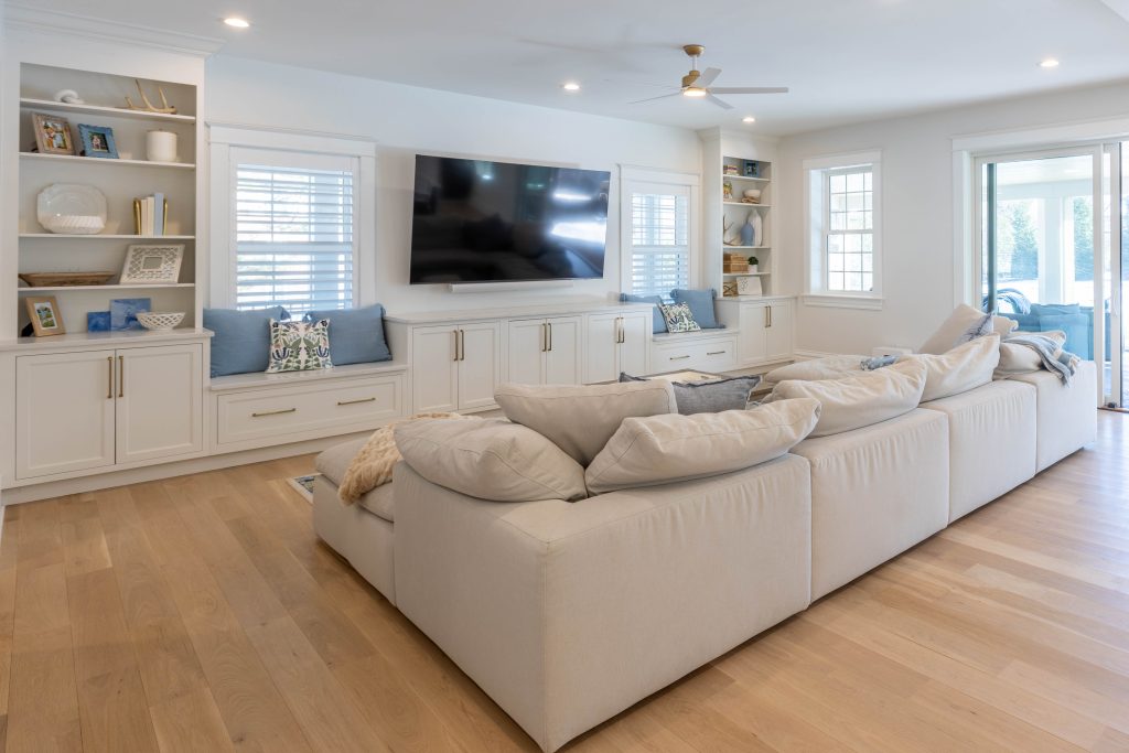 Family room built-ins with cushioned window seating