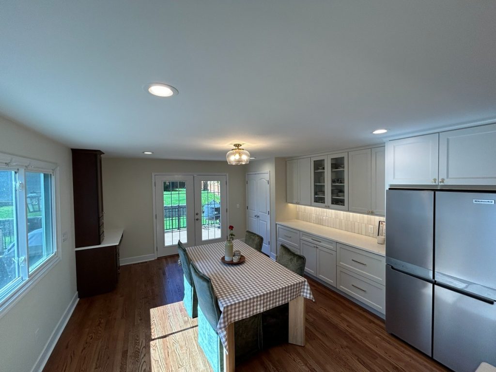 Eat-in dining area beside the new cabinetry wall
