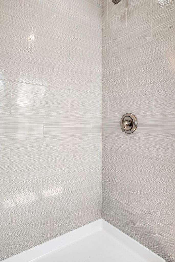 Detail of the linear tile shower surround